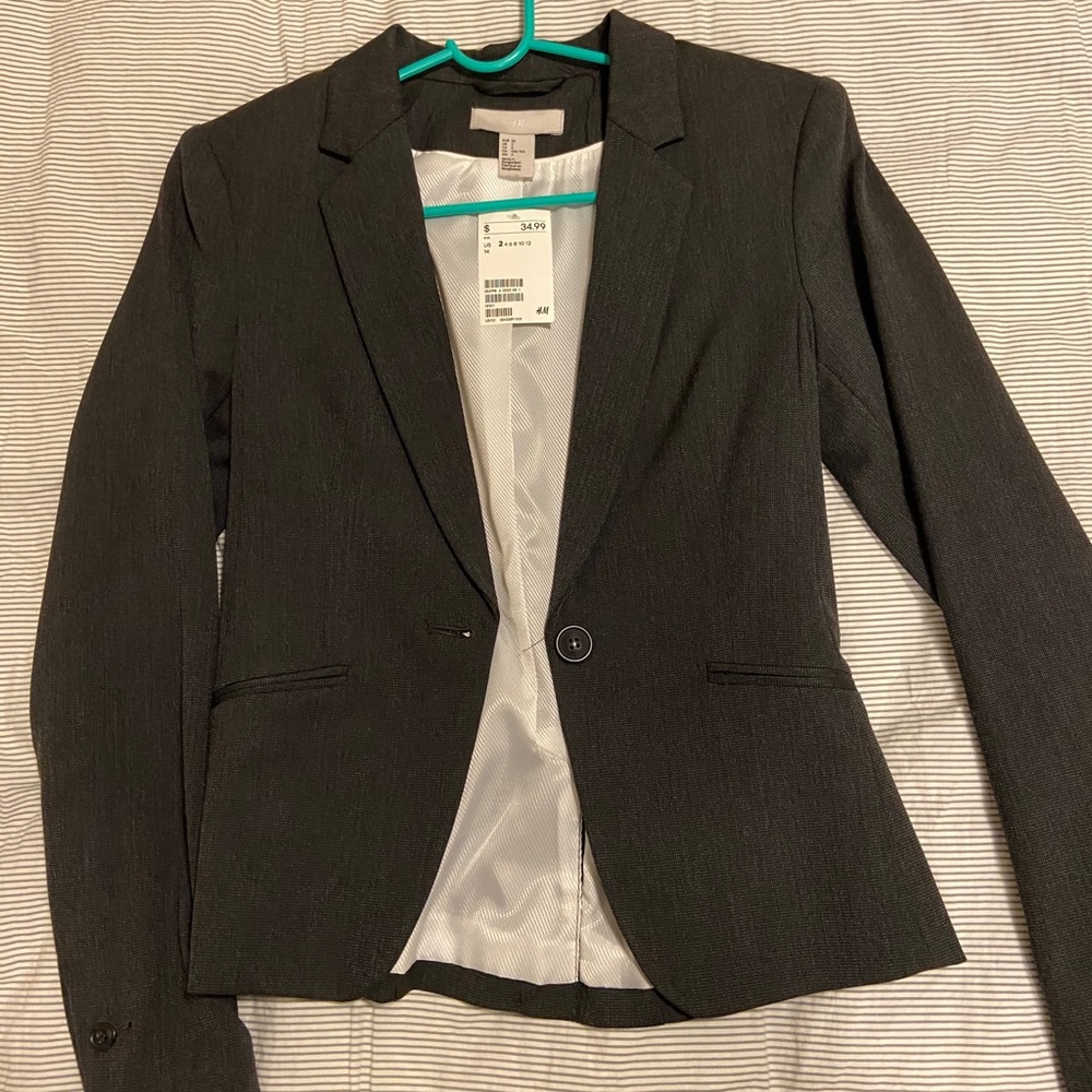 H&M women’s fitted blazer in Smokey gray